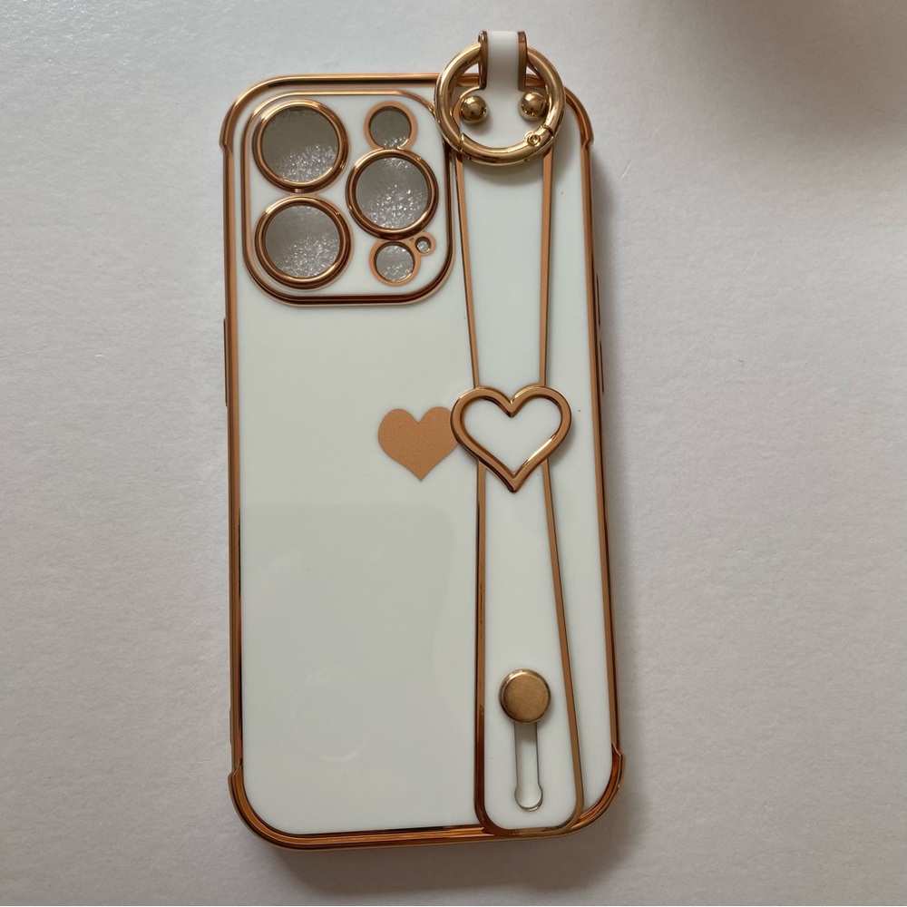 White & Gold Heart case